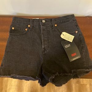 Levi’s Ribcage Shorts